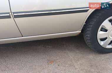 Седан Daewoo Nexia 2006 в 
