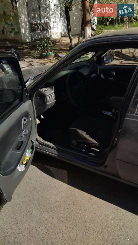 Седан Daewoo Nexia 1995 в Херсоні