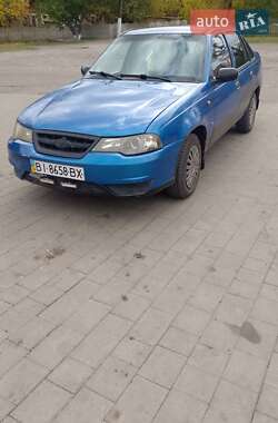 Седан Daewoo Nexia 2010 в Карловке