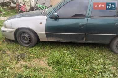 Седан Daewoo Nexia 1996 в 