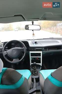 Седан Daewoo Nexia 2008 в 