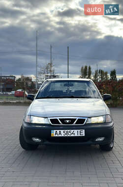 Седан Daewoo Nexia 2006 в 