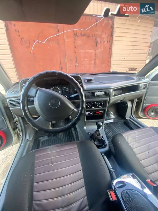 Седан Daewoo Nexia 2006 в Києві