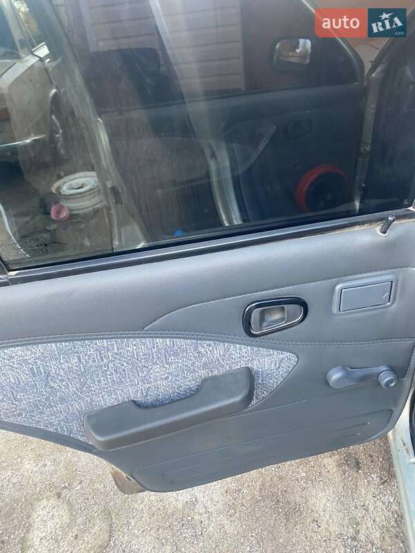 Седан Daewoo Nexia 2006 в Києві