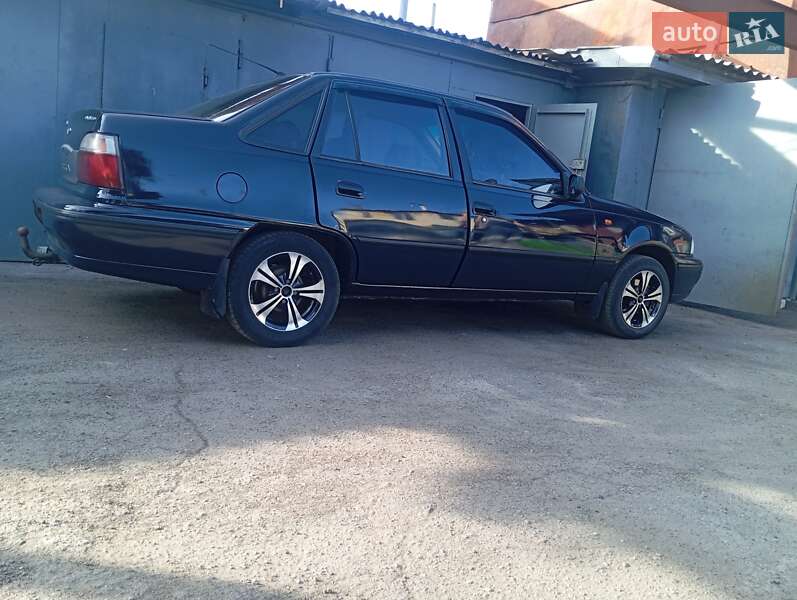 Седан Daewoo Nexia 2005 в Черкасах