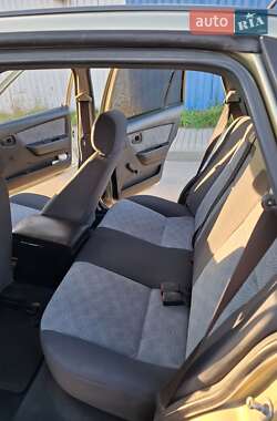 Седан Daewoo Nexia 2009 в 