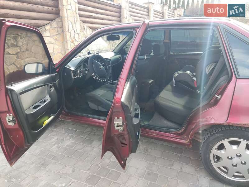 Седан Daewoo Nexia 2008 в Тернополе