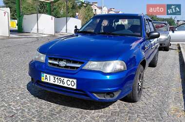 Седан Daewoo Nexia 2011 в 