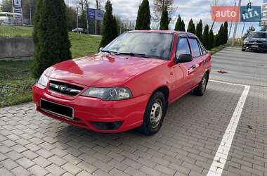 Седан Daewoo Nexia 2011 в  фото 2 Седан Daewoo Nexia 2011 в