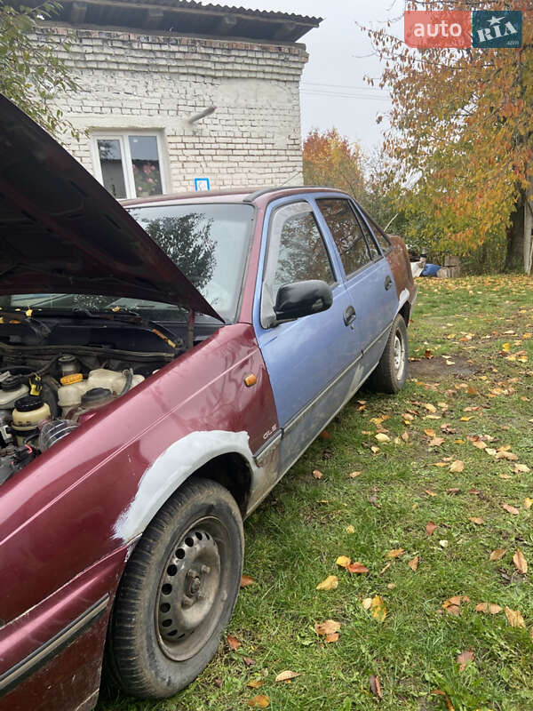 Седан Daewoo Nexia 2007 в Могилев-Подольске