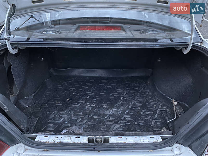 Седан Daewoo Nexia 2008 в Києві