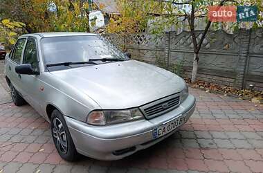 Седан Daewoo Nexia 2008 в Тараще Седан Daewoo Nexia 2008 в Тараще