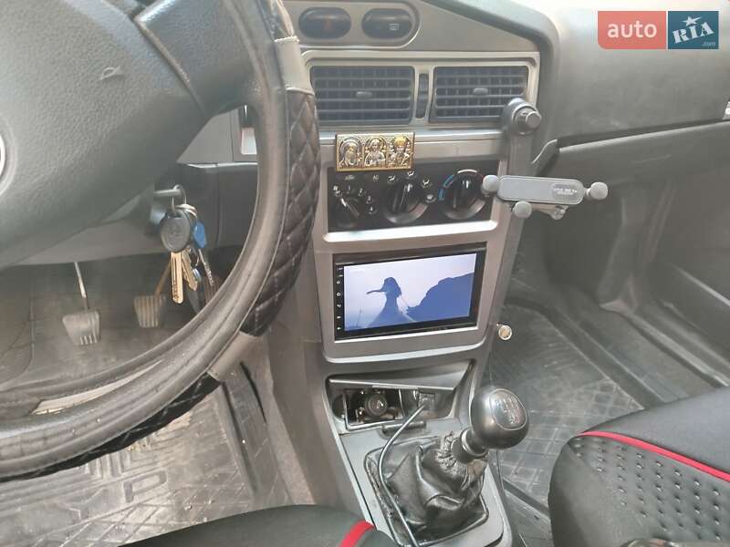 Седан Daewoo Nexia 2008 в Києві