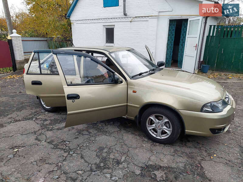 Седан Daewoo Nexia 2011 в Фастові