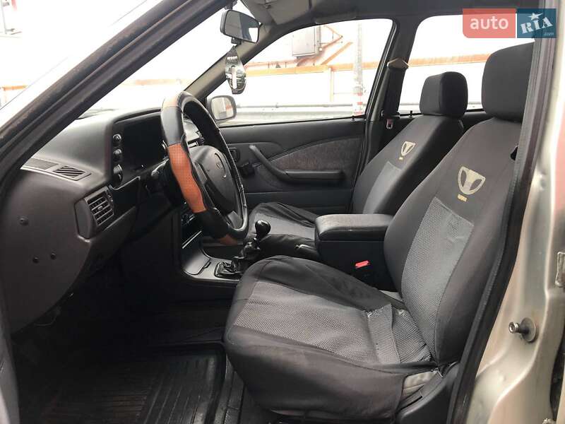 Седан Daewoo Nexia 2006 в Києві