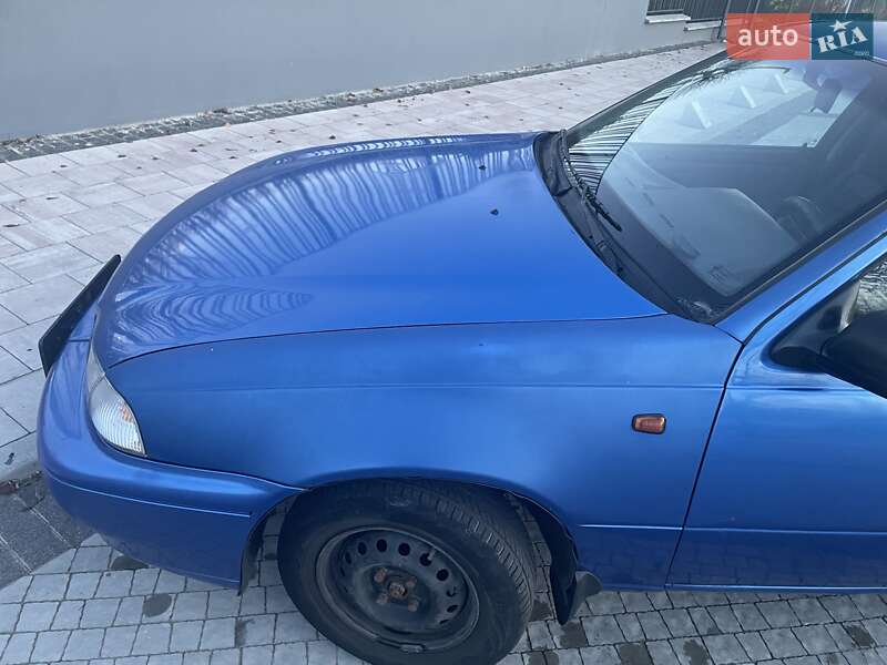 Седан Daewoo Nexia 2008 в Києві