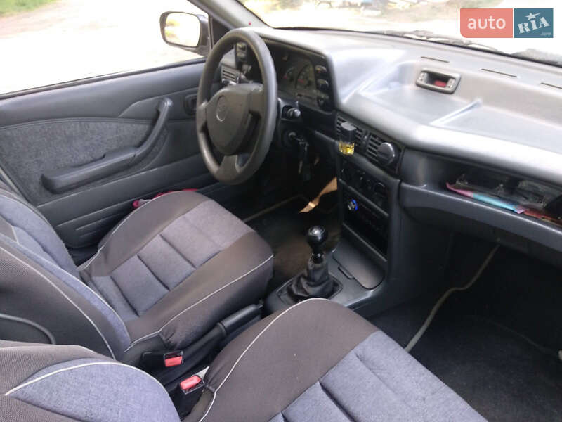 Седан Daewoo Nexia 2008 в Киеве фото 15 Седан Daewoo Nexia 2008 в Киеве