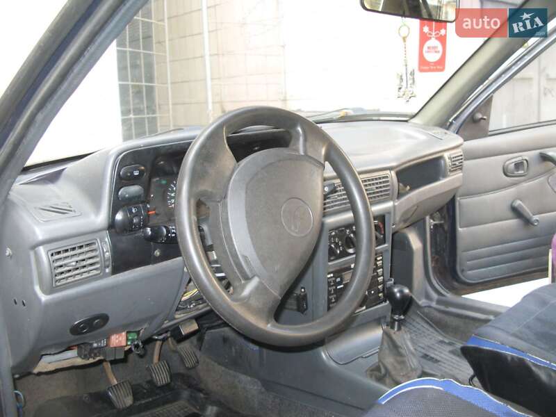 Седан Daewoo Nexia 2007 в Киеве