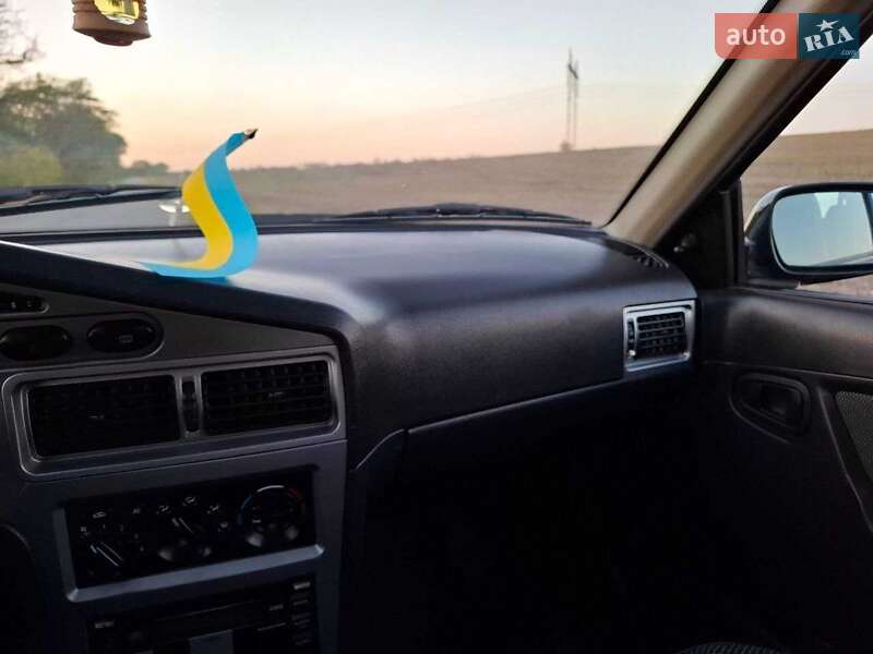 Седан Daewoo Nexia 2008 в Широком