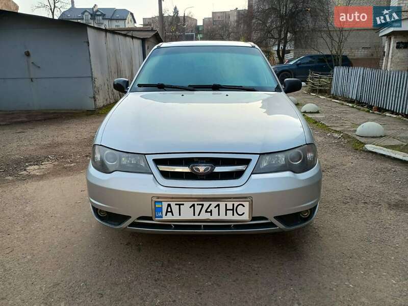 Седан Daewoo Nexia 2012 в Коломиї