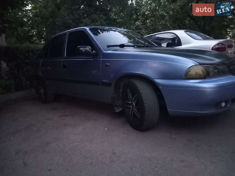 Седан Daewoo Nexia 2008 в Ужгороді