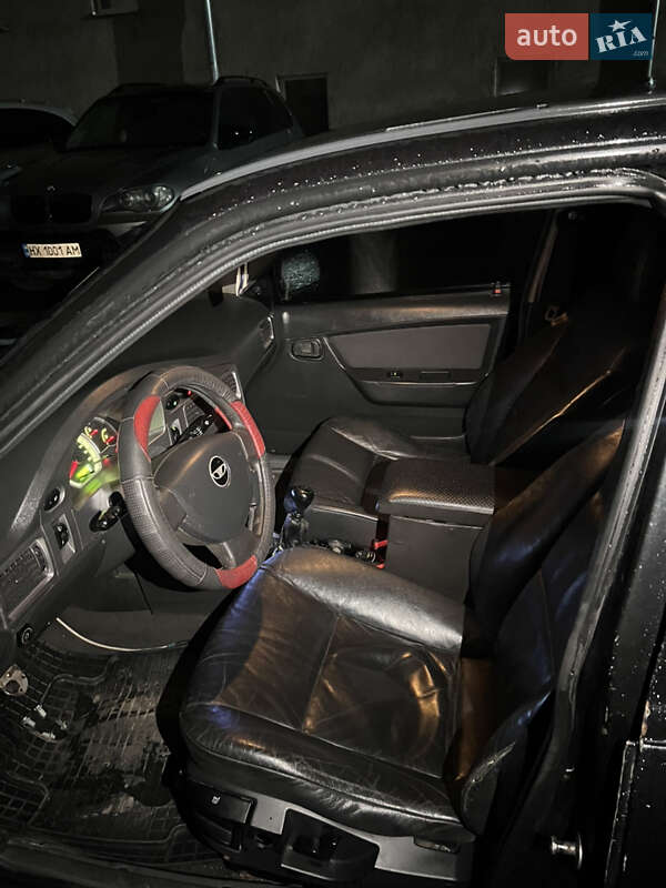 Седан Daewoo Nexia 2012 в Хмельницькому