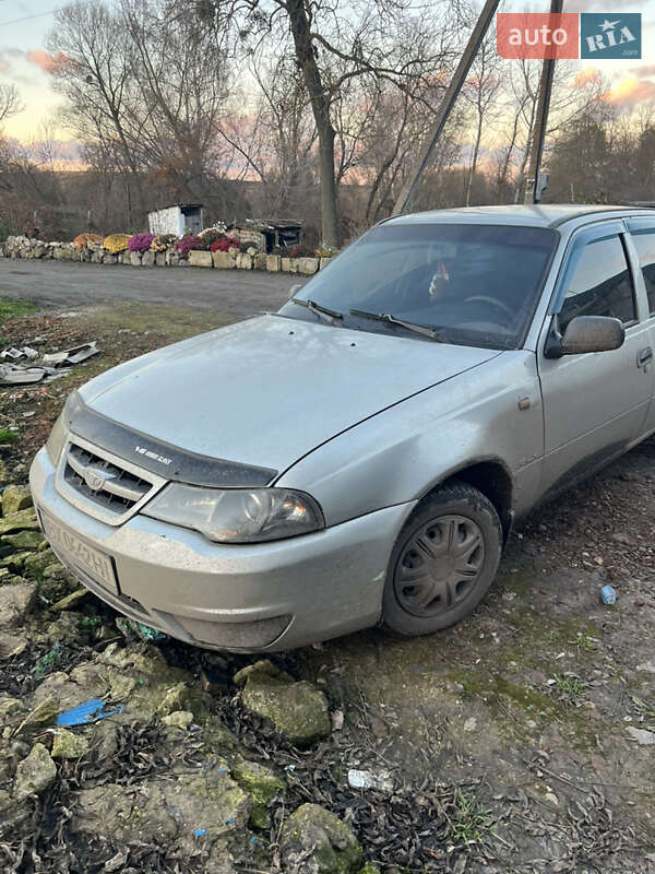 Седан Daewoo Nexia 2008 в Староконстантинове