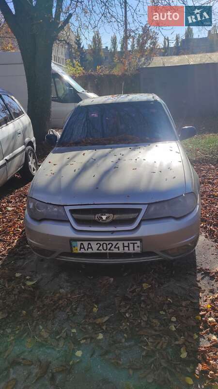 Седан Daewoo Nexia 2008 в Киеве
