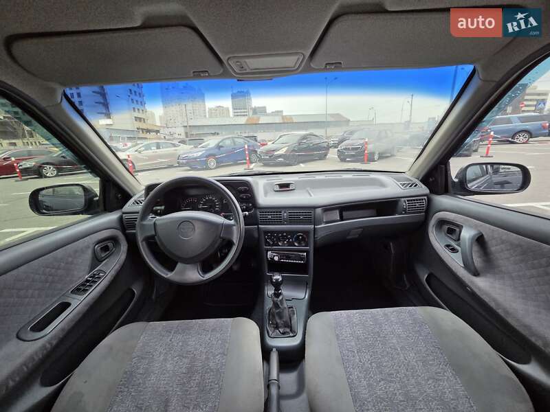 Седан Daewoo Nexia 2007 в Киеве