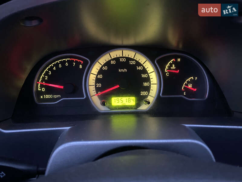 Седан Daewoo Nexia 2012 в Харькове