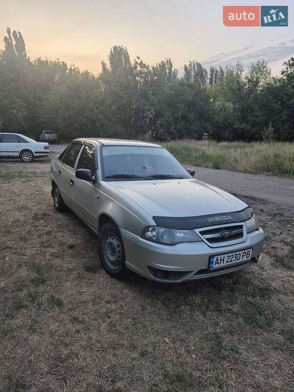 Седан Daewoo Nexia 2008 в Каменском