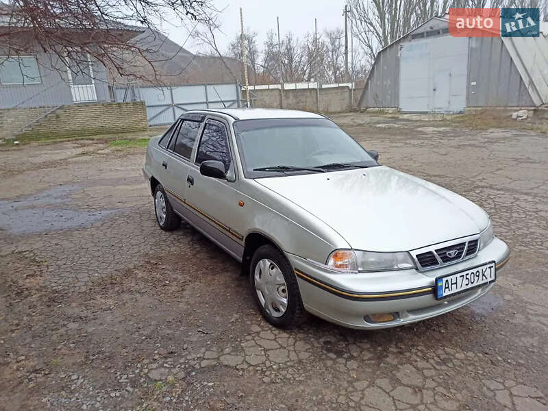 Седан Daewoo Nexia 2006 в Краматорске