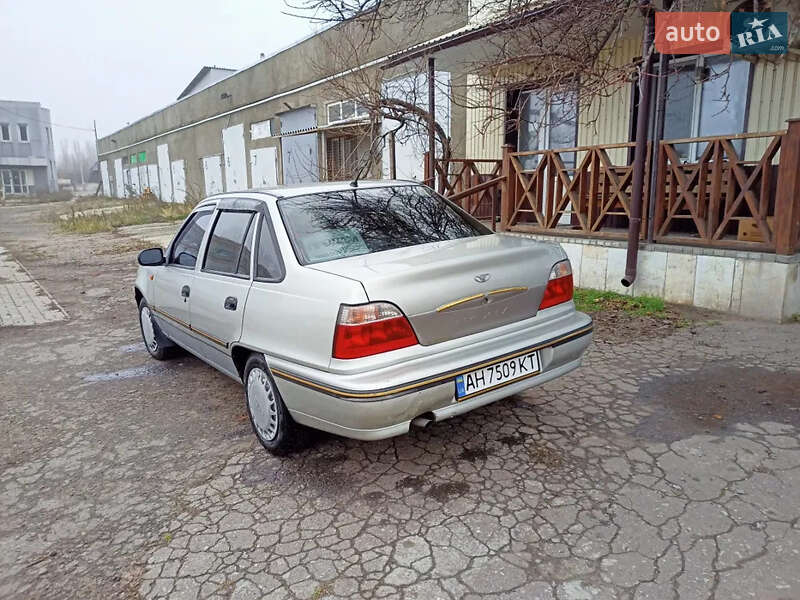Седан Daewoo Nexia 2006 в Краматорске