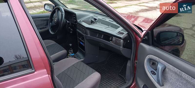 Седан Daewoo Nexia 2008 в Білгороді-Дністровському фото 8 Седан Daewoo Nexia 2008 в Білгороді-Дністровському