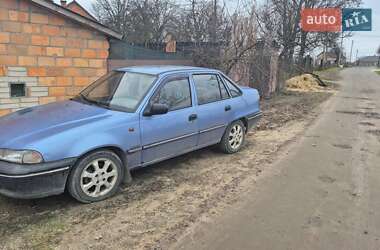 Седан Daewoo Nexia 2008 в Сарнах