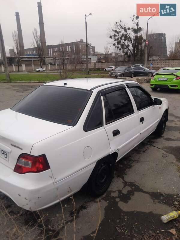 Седан Daewoo Nexia 2012 в Киеве