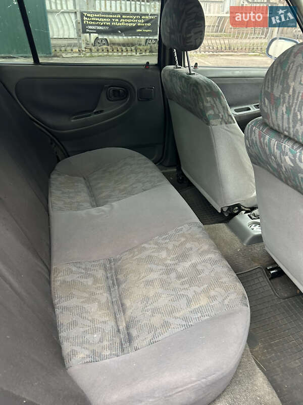 Седан Daewoo Nexia 1997 в Запорожье