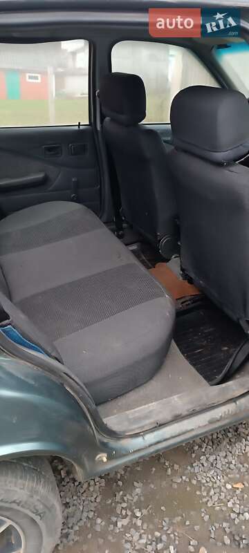 Седан Daewoo Nexia 1995 в Литине