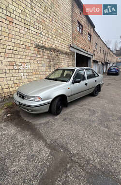 Седан Daewoo Nexia 2007 в Киеве