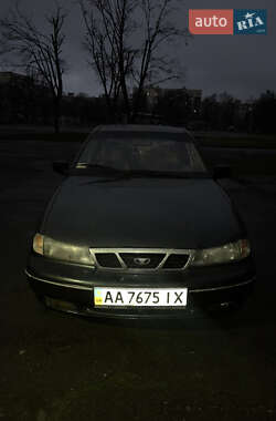 Седан Daewoo Nexia 2004 в Киеве