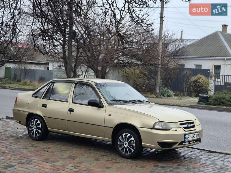 Daewoo Nexia 2011 Daewoo Nexia 2011