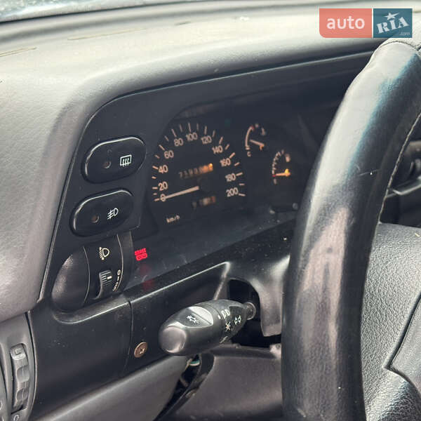 Седан Daewoo Nexia 2006 в Днепре