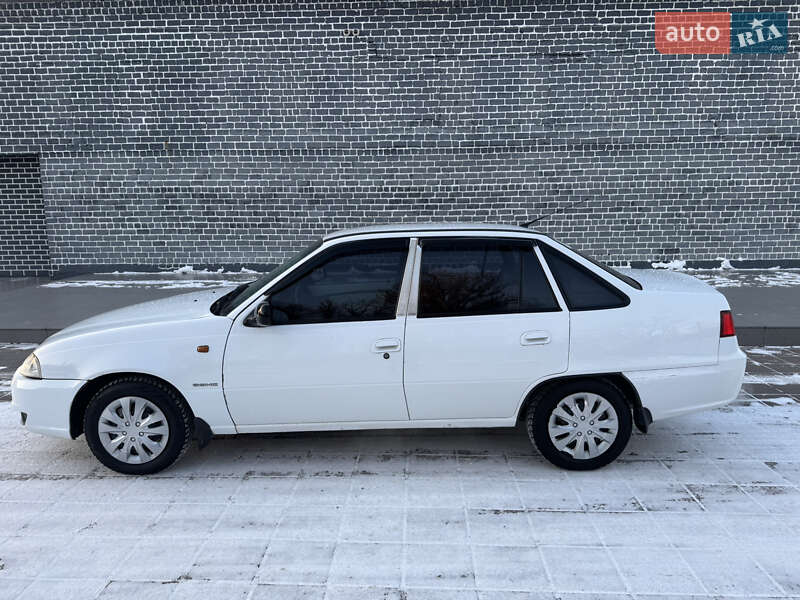 Седан Daewoo Nexia 2008 в Кременчуге