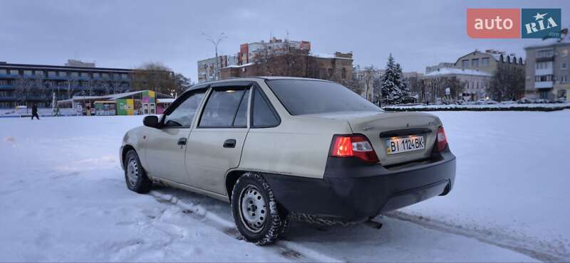 Седан Daewoo Nexia 2011 в Кременчуге