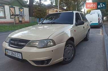 Седан Daewoo Nexia 2010 в Чернигове