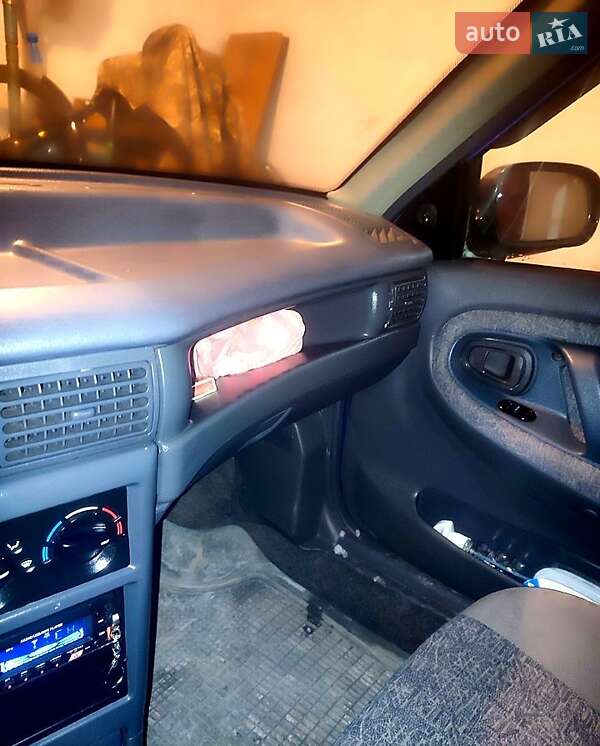 Седан Daewoo Nexia 2008 в Нежине