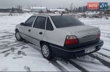 Седан Daewoo Nexia 2006 в Хорошеві