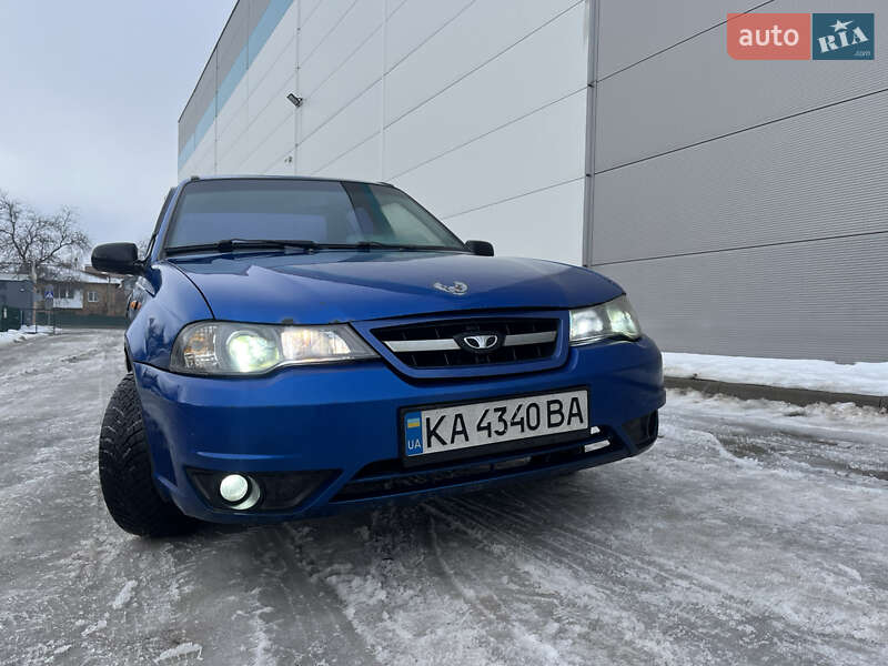Седан Daewoo Nexia 2012 в Киеве фото Седан Daewoo Nexia 2012 в Киеве