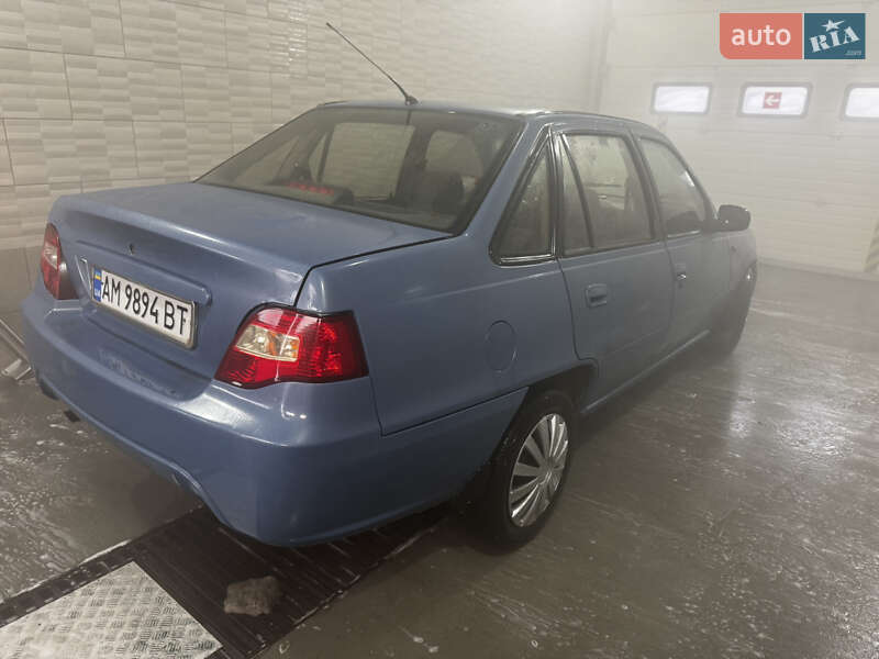 Седан Daewoo Nexia 2008 в Василькове