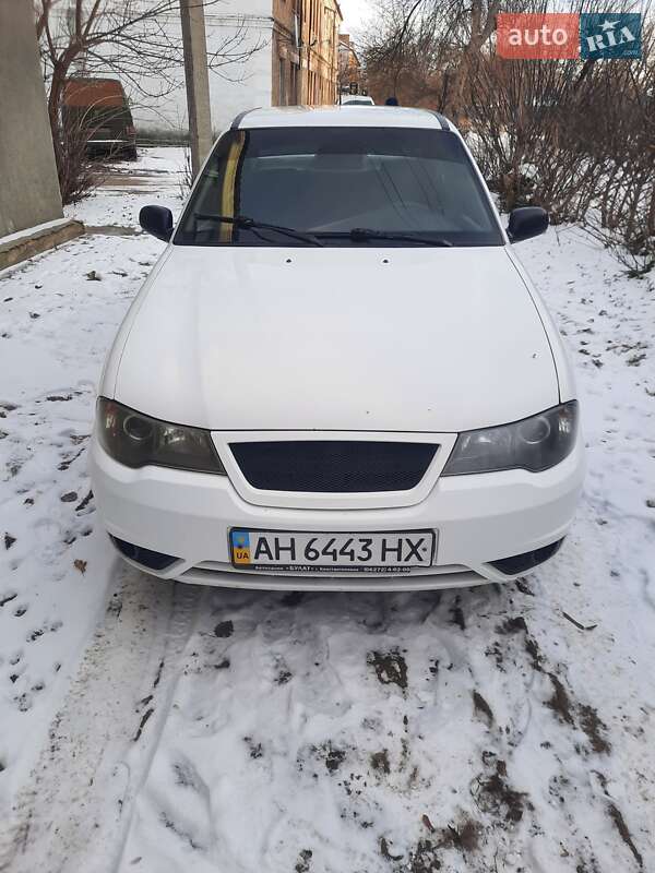 Daewoo Nexia 2011 Daewoo Nexia 2011